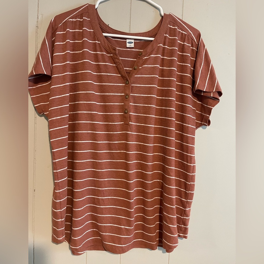 Women’s Old Navy Stripped Top